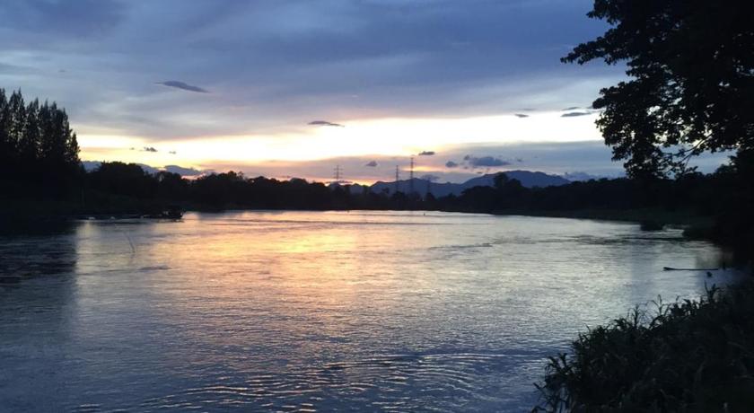 탁 Magmai Riverside 4성급 싱글룸 객실