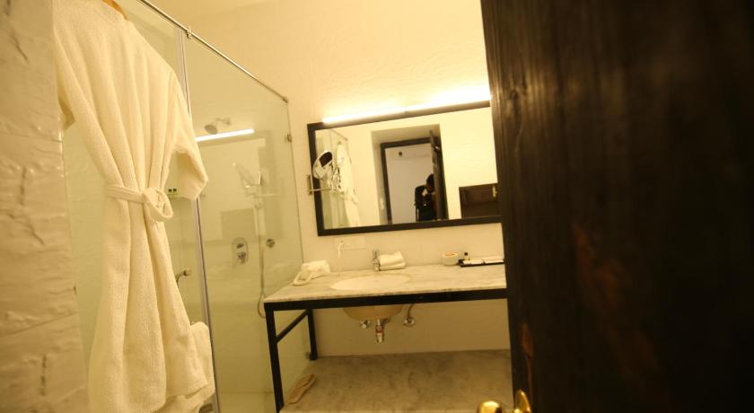Villa 243 photo