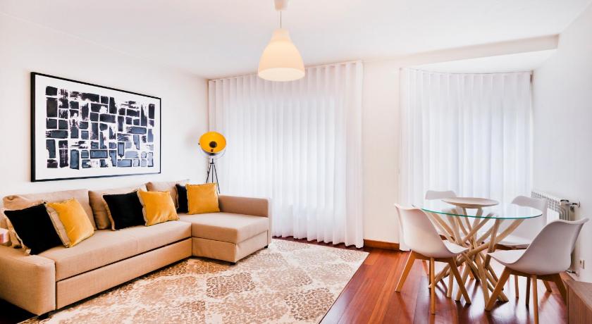 BmyGuest - Central Garage Apartment — Hotel in Lisbon