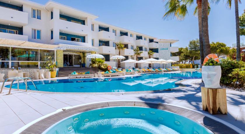 Apartamentos Sotavento - Adults Only in Majorca - Room