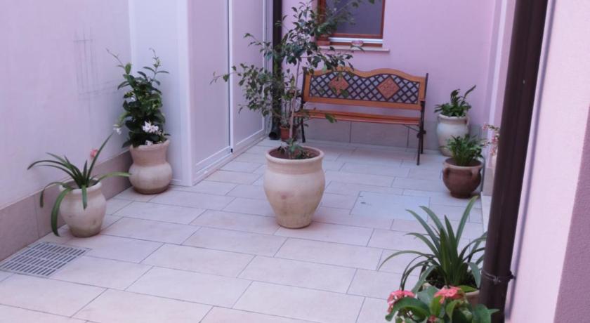 Vergilia - image 4