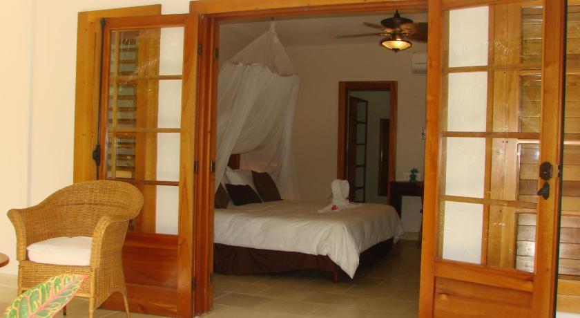 Image of Deluxe Room 10