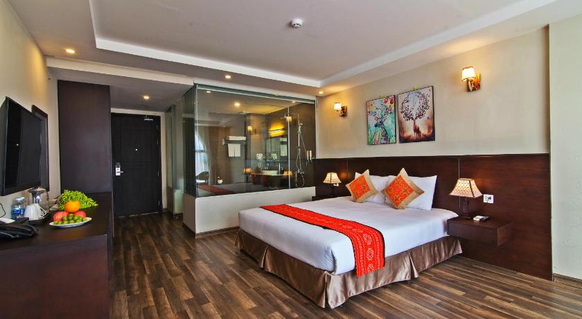 Image of Deluxe King Room 1