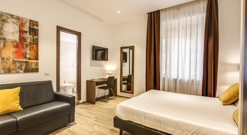 Image of Triple Room 1
