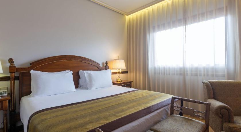 Hotel Exe Reina Isabel