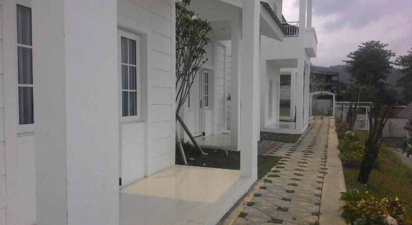 Amaranta Guest House – Batu, ID
