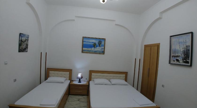 Guest House Urat photo