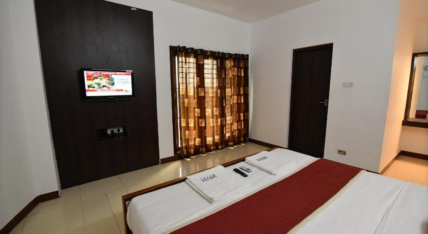 Lake View Hotel photo