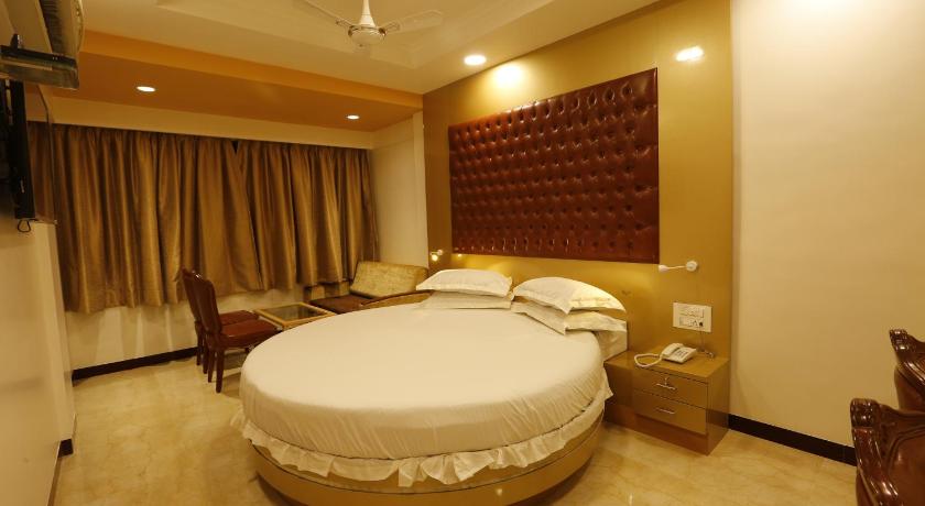 Hotel Ravi Kiran