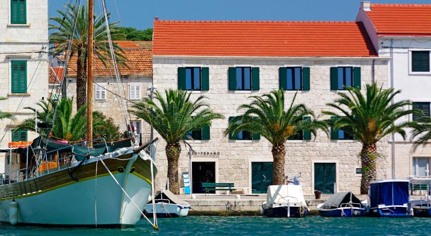 Boutique rooms Kastel Ismaeli — Hotel in Vela Luka