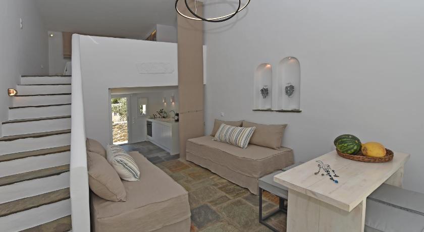 Tinos Blend Suites photo