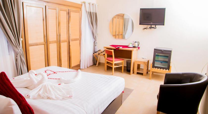 Eden Vale Hotel