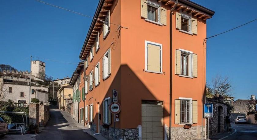 B&B AL VICOLO DI MEZZO