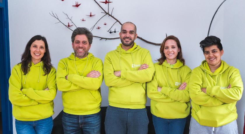 Cascais Help Yourself Hostels - Parede 2-Star Hotel suite