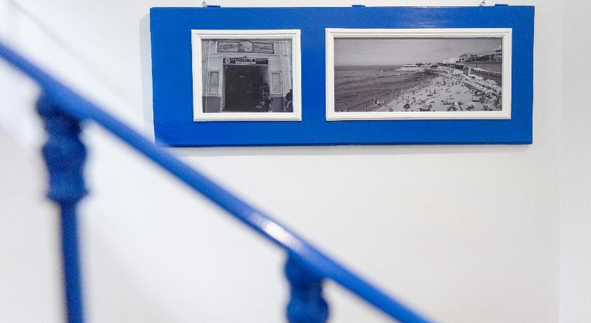 Cascais Help Yourself Hostels - Parede 2-Star Hotel amenity