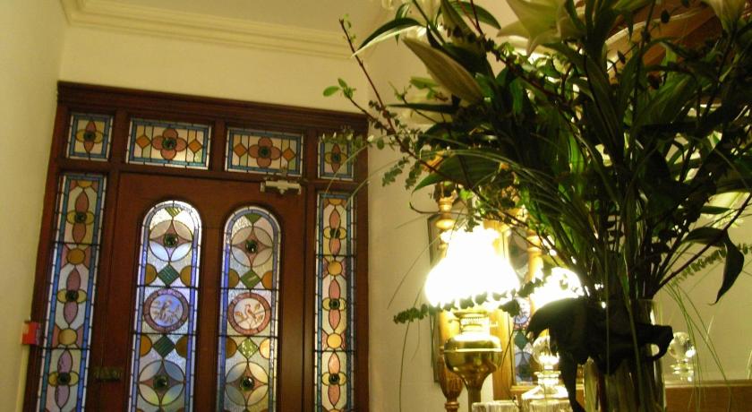 Glenville Guest House - Adults Only photo