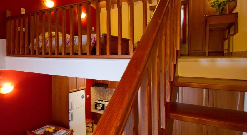 Image of Apartment - Split Level 6