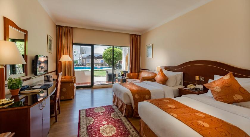 Image of Standard Room - 1 King Bed 1 Sofa Bed Pool View 31SQM Free WiFi 1