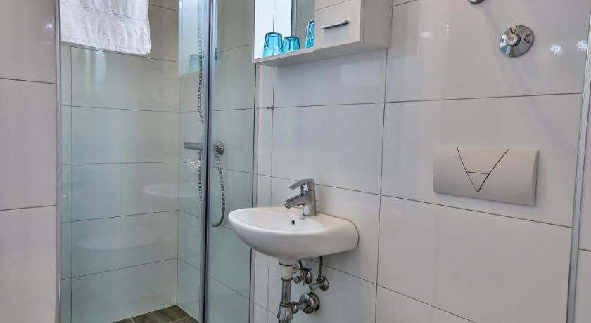 Zara apartmani Sutomore photo