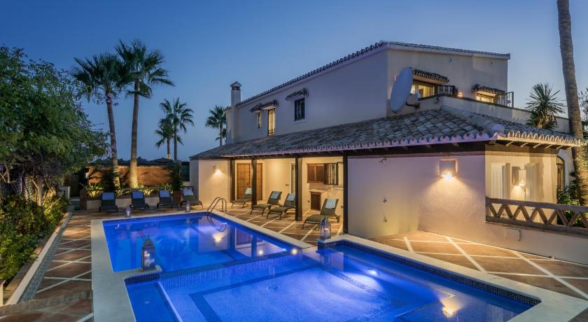 Bed & breakfast The Residence by the Beach House Marbella