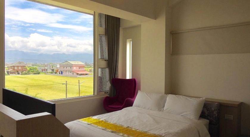 Image of Family Suite with Balcony 10