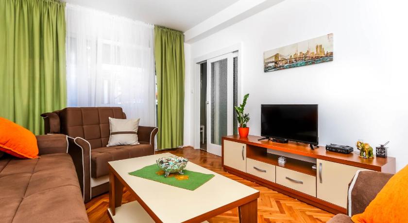 Apartment Little Paradise - In the city center — Hotel in Tivat