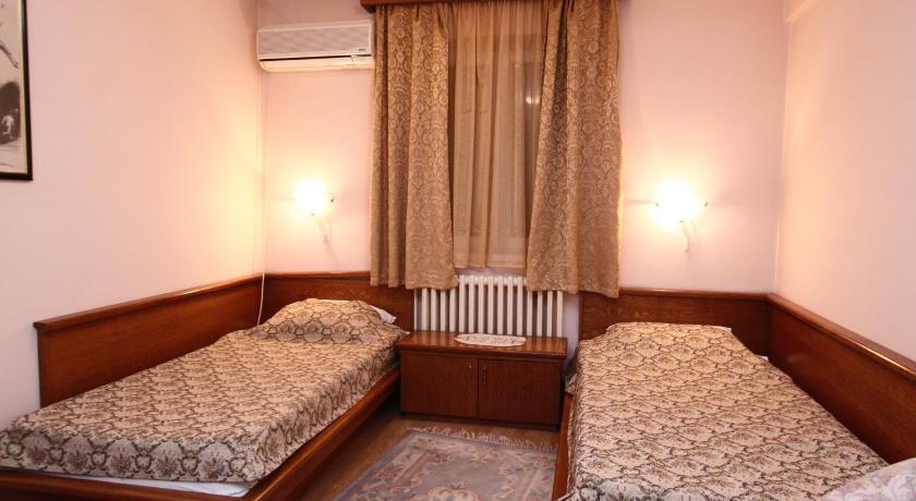Garni Hotel PBG photo