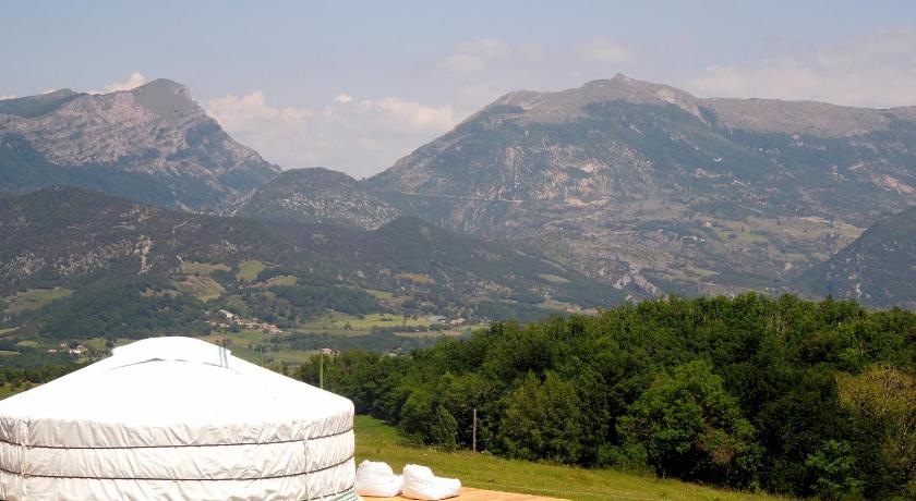 Drome esprit nature — Hotel in Le Poet Celard