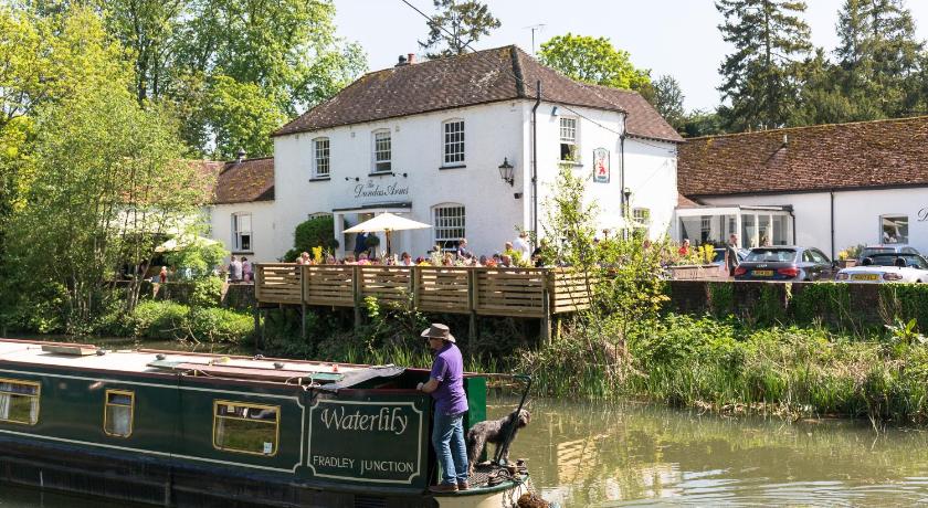 The Dundas Arms photo