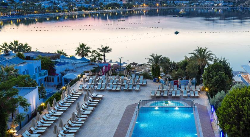 Royal Asarlik Beach Hotel - Ultra All Inclusive