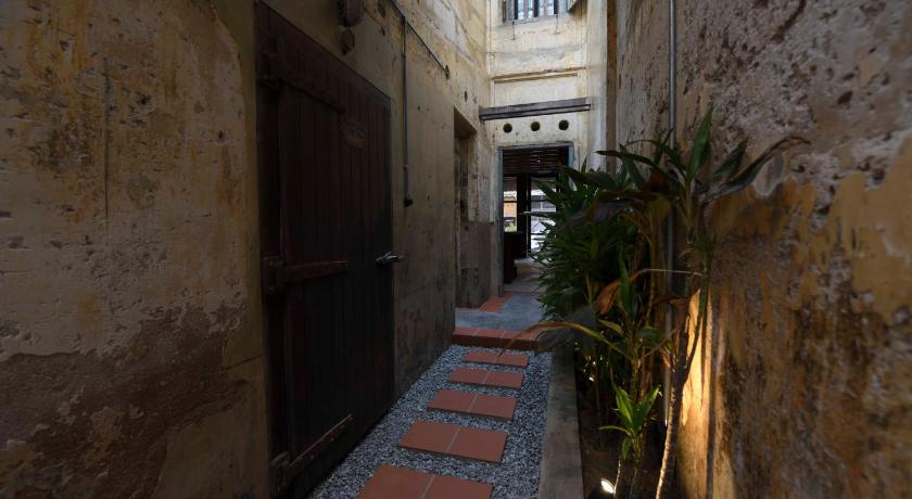 38PC Boutique Hotel - image 21