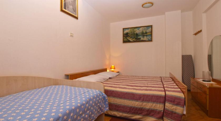 Apartment 1588 - image 13