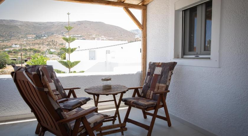 Paros Central house photo