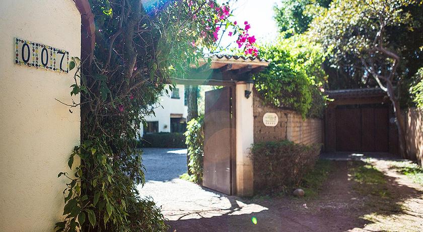 Casa Bugambilia, Un Pequeno Hotel en Tepoztlan photo