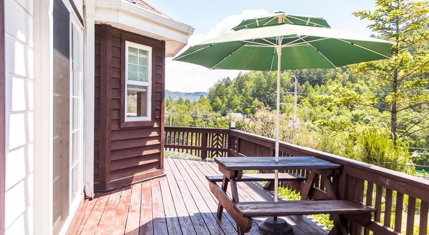 Sunny House photo