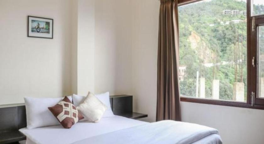 Breath-taking valley view rooms in shimla — Hotel in Shimla