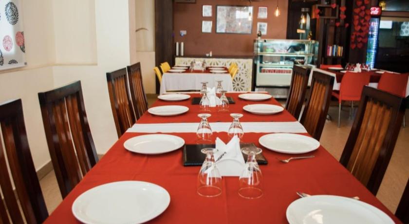Breath-taking valley view rooms in shimla photo