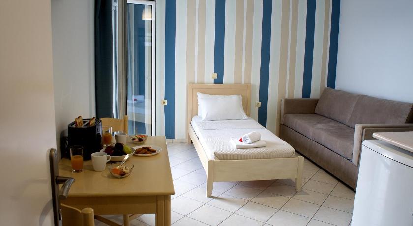 Image of Apartment with Sea View 9