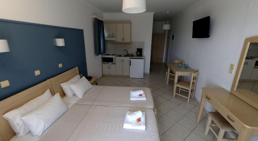 Image of Studio Apartment with Sea View 5