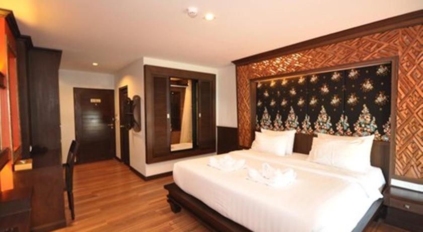 Image of Deluxe with Partial Sea View 5