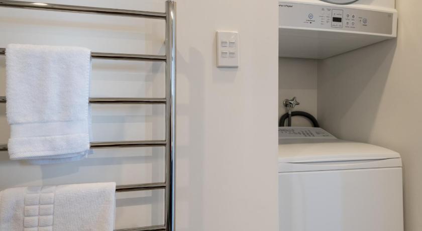 Image of One-Bedroom Apartment 10