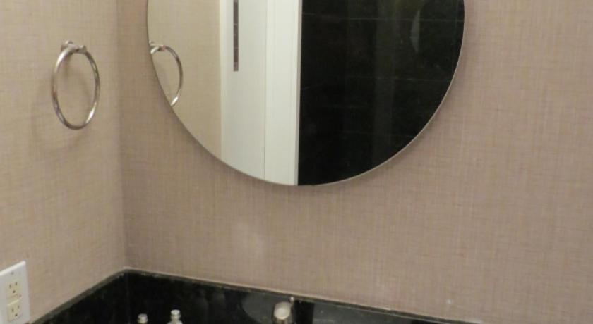 7 Springs Inn & Suites photo