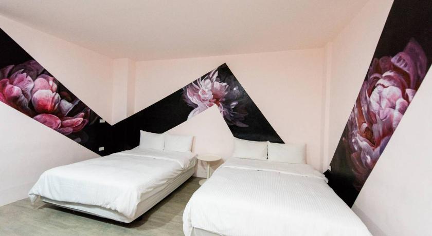 Image of Deluxe Quadruple Room 7