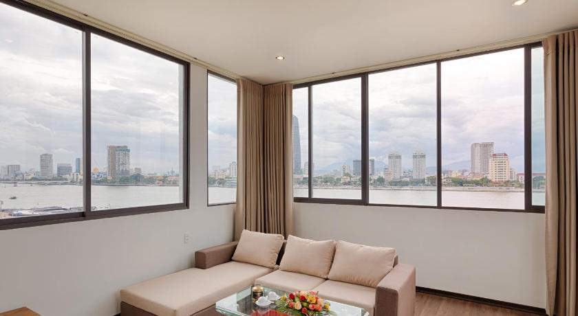 岘港 Vitalis Riverside Hotel 2星级 酒店 泳池