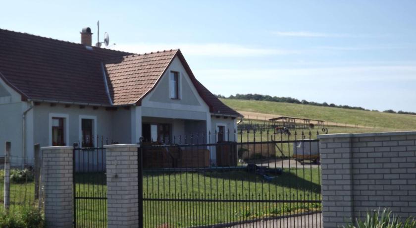 Dosa tanya, Vendeghaz — Hotel in Cserépfalu