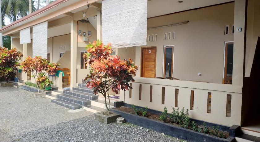 Hotel Putra Sindang Asih photo