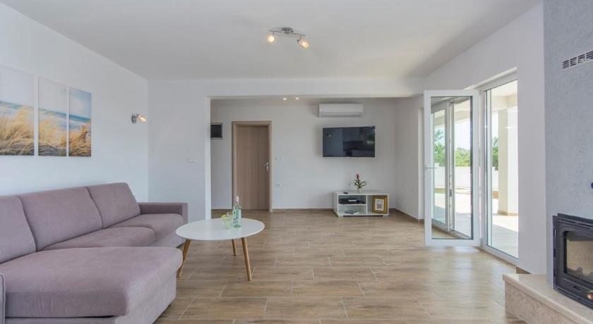 Villa Wonderview photo