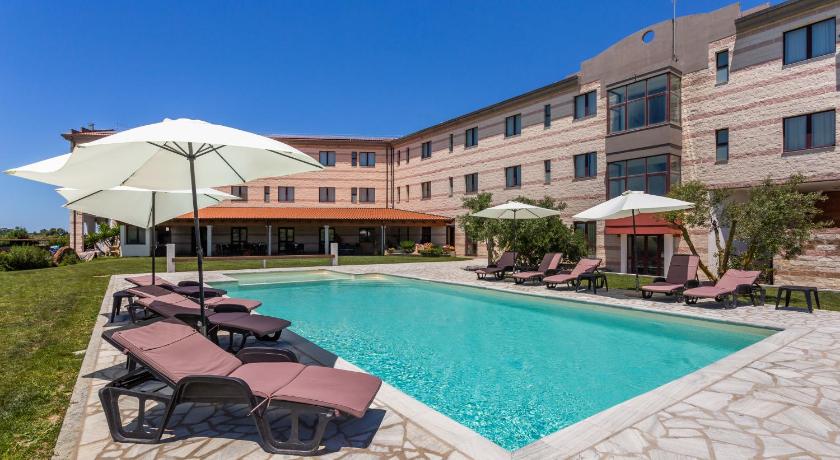 Rodia Inn photo