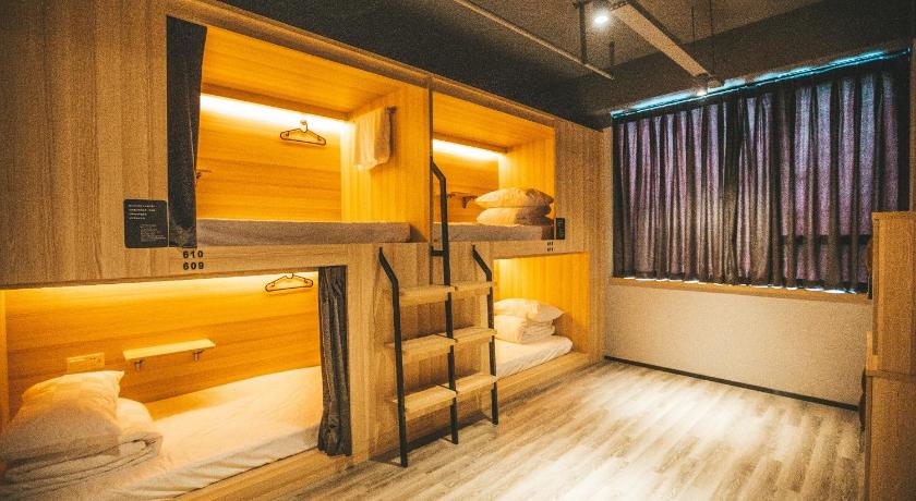 Image of Bed in 4-Bed Female Dormitory Room 1