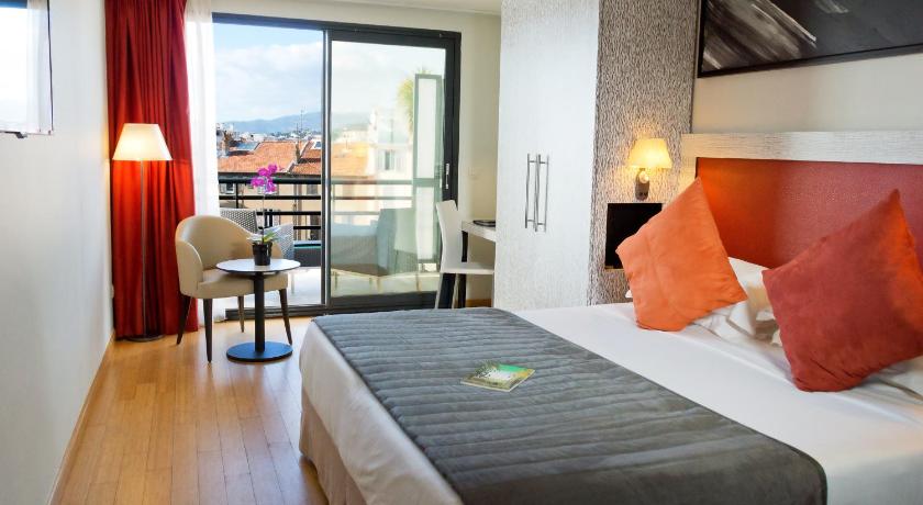 Image of Superior Room 1